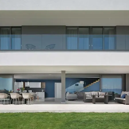 Holiday home Aquamarin *